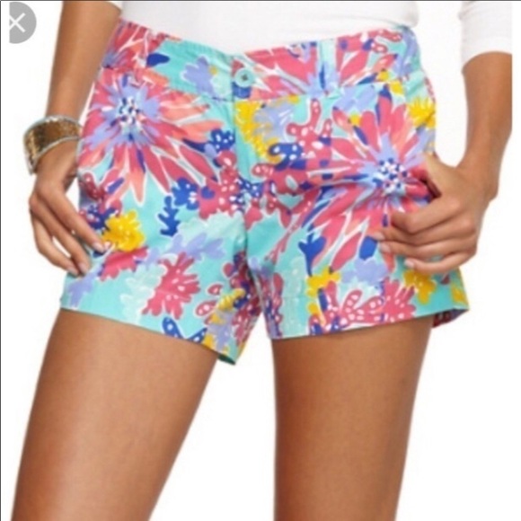 Lilly Pulitzer Pants - Lilly Pulitzer Sippin and Trippin Callahan Short Sz 00
